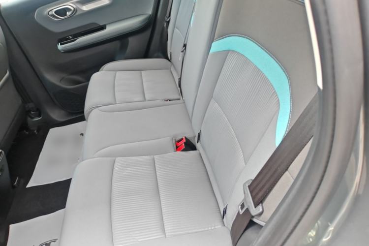 Used AION Y 2023 Younger Left Rear Seat