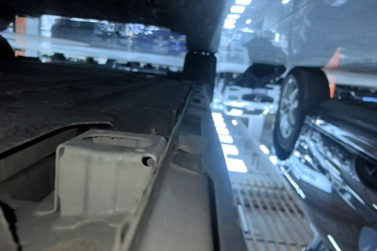 Used AION Y 2023 Younger Star Edition Left Side Sill