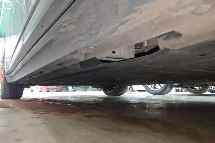 Used AION Y 2023 Plus 510 Enjoy Edition Left Side Sill
