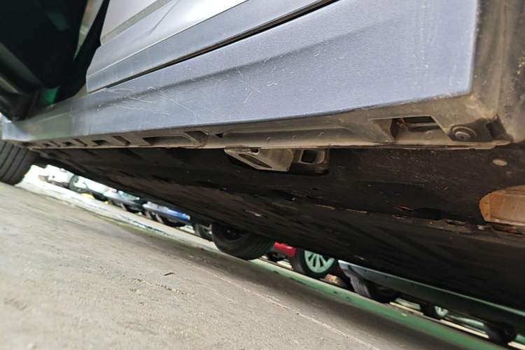 Used AION Y 2023 Plus 510 Enjoy Edition Left Side Sill