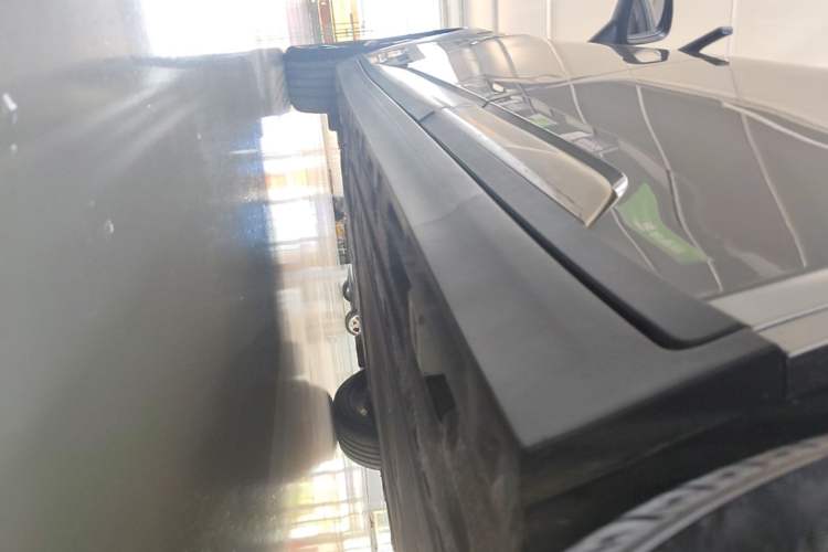 Used AION Y 2023 Younger Star Edition Left Side Sill