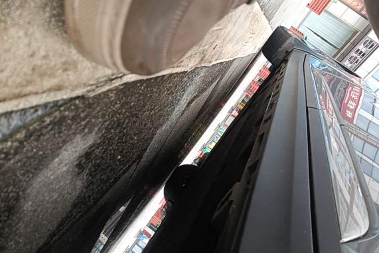 Used AION Y 2023 Plus 510 Enjoy Edition Left Side Sill