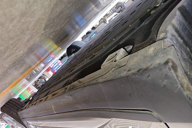 Used AION Y 2023 Plus 610 Enjoy Edition Left Side Sill