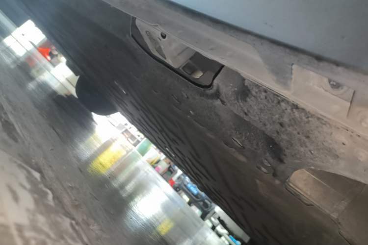 Used AION Y 2023 Plus 510 Enjoy Edition Left Side Sill
