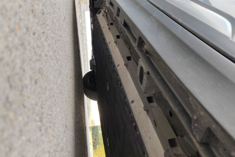 Used AION Y 2023 Plus 510 Enjoy Edition Left Side Sill
