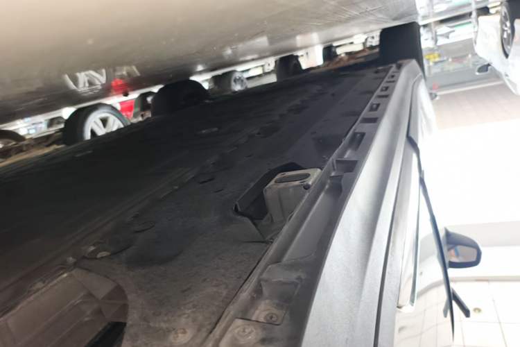 Used AION Y 2023 Plus 510 Enjoy Edition Left Side Sill
