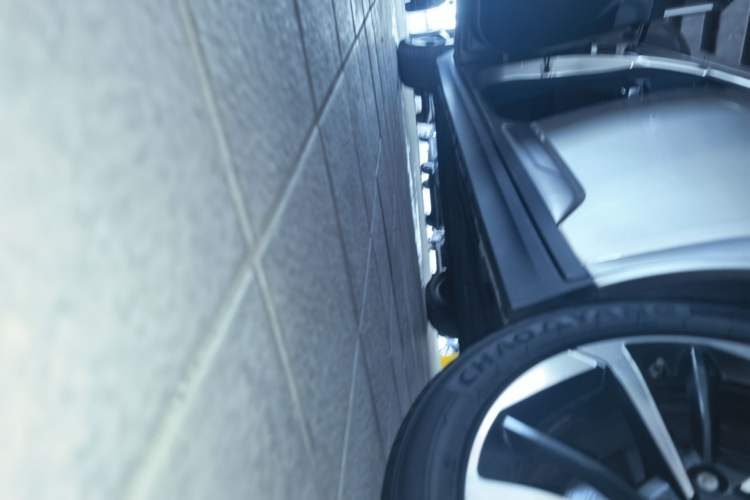 Used AION Y 2023 Plus 510 Smart Edition Left Side Sill