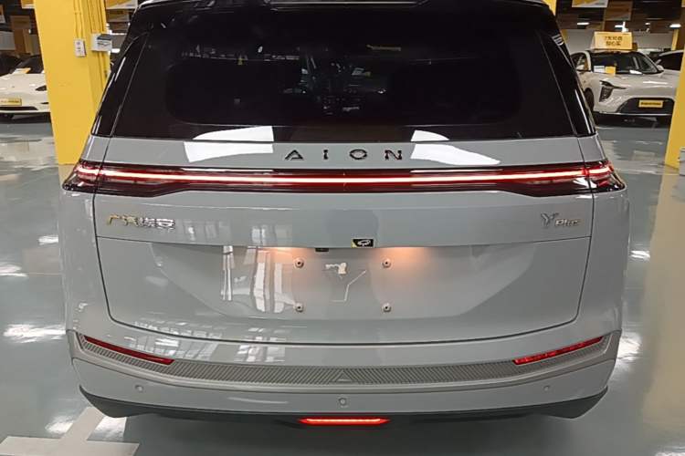 Used AION Y 2023 Younger Rear