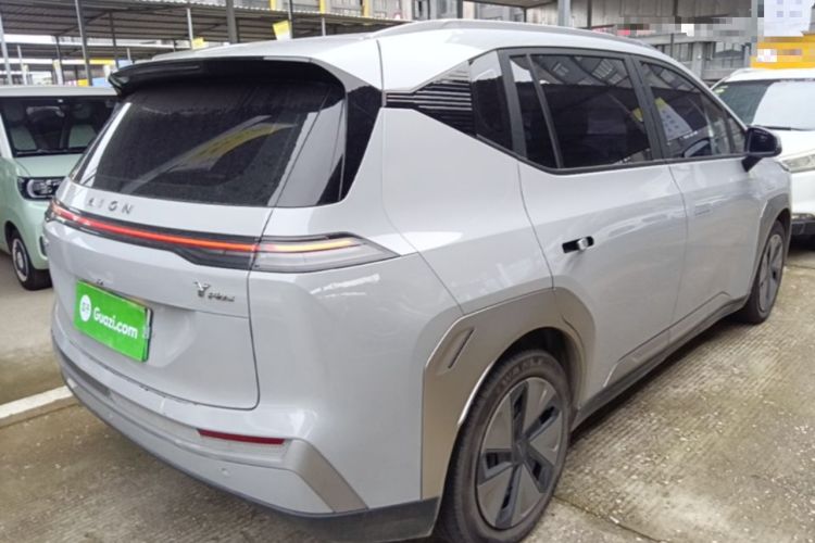 Used AION Y 2023 Plus 510 Enjoy Edition Rear Right 45 Deg