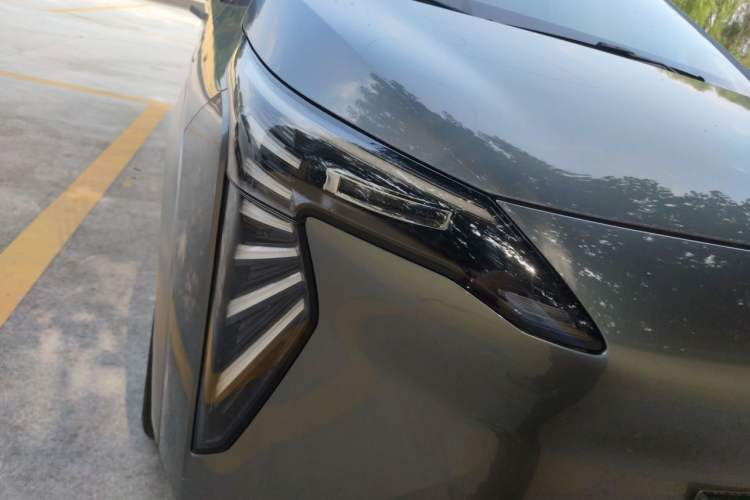Used AION Y 2023 Plus 510 Smart Edition Right Front Headlight