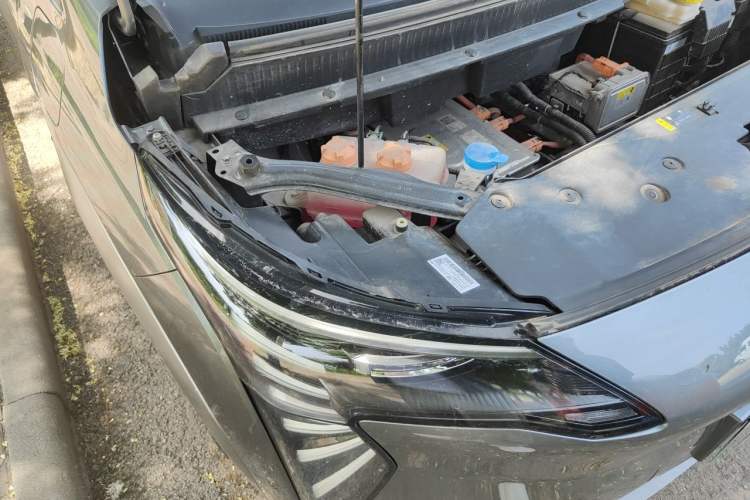 Used AION Y 2023 Younger Star Edition Right Front Headlight
