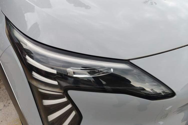 Used AION Y 2023 Younger Star Edition Right Front Headlight