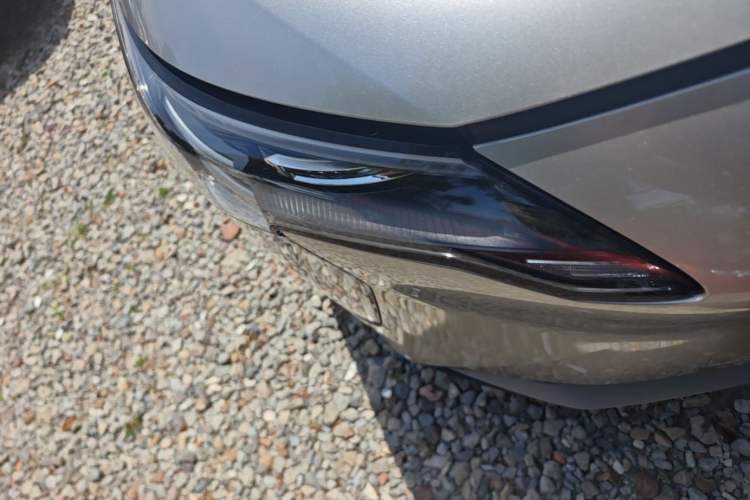 Used AION Y 2023 Plus 510 Enjoy Edition Right Front Headlight