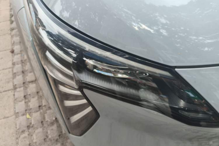 Used AION Y 2023 Plus 510 Enjoy Edition Right Front Headlight