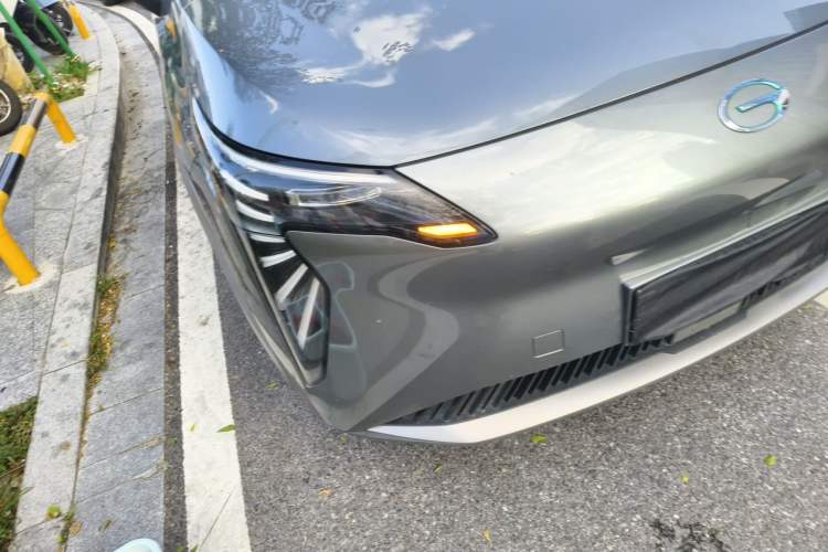 Used AION Y 2023 Plus 510 Enjoy Edition Right Front Headlight