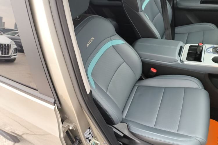 Used AION Y 2023 Plus 510 Smart Edition Right Front Seat