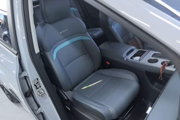 Used AION Y 2023 Younger Star Edition Right Front Seat