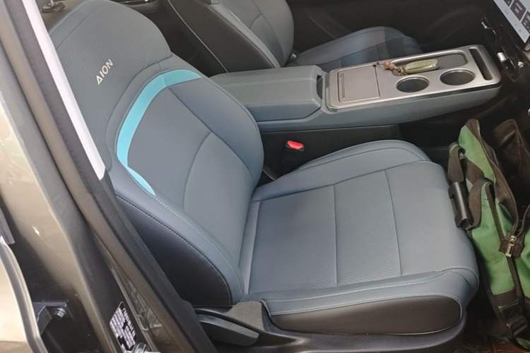 Used AION Y 2023 Younger Star Edition Right Front Seat
