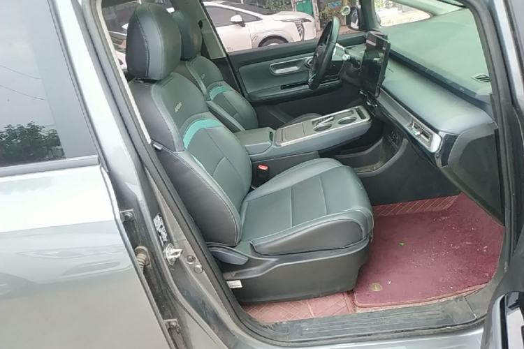 Used AION Y 2023 Plus 510 Smart Edition Right Front Seat