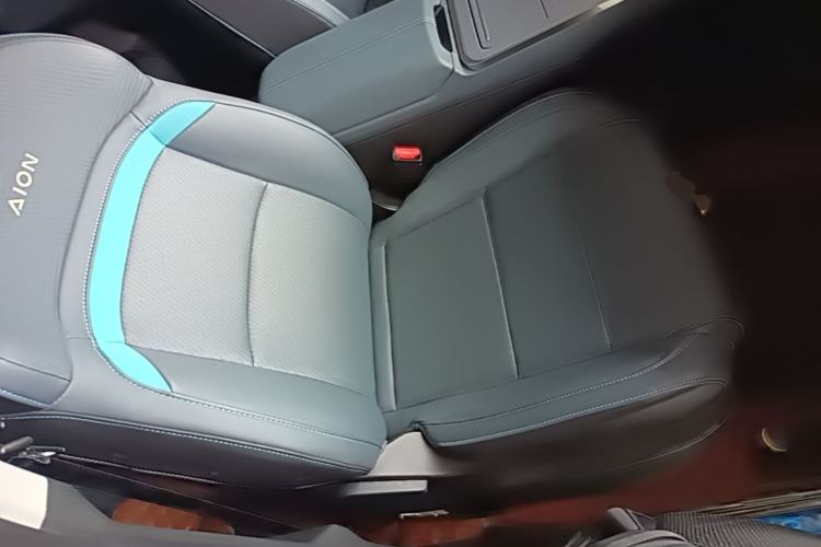 Used AION Y 2023 Plus 510 Smart Edition Right Front Seat