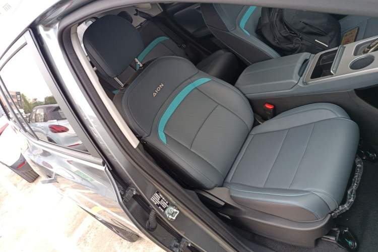 Used AION Y 2023 Younger Star Edition Right Front Seat