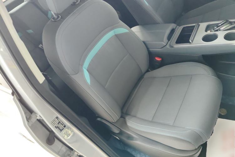 Used AION Y 2023 Plus 510 Enjoy Edition Right Front Seat