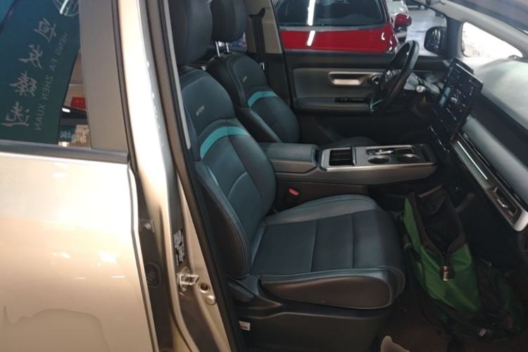 Used AION Y 2023 Plus 510 Smart Edition Right Front Seat