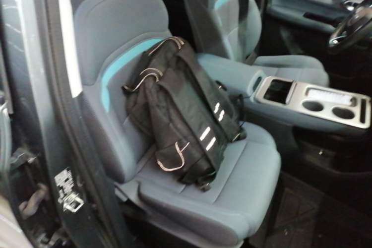 Used AION Y 2023 Plus 510 Enjoy Edition Right Front Seat