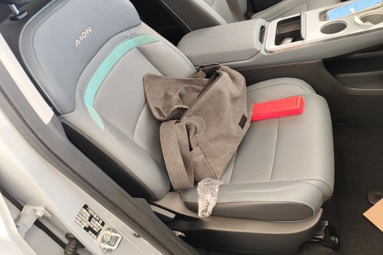 Used AION Y 2023 Plus 510 Smart Edition Right Front Seat