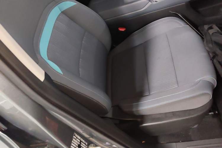 Used AION Y 2023 Plus 510 Enjoy Edition Right Front Seat