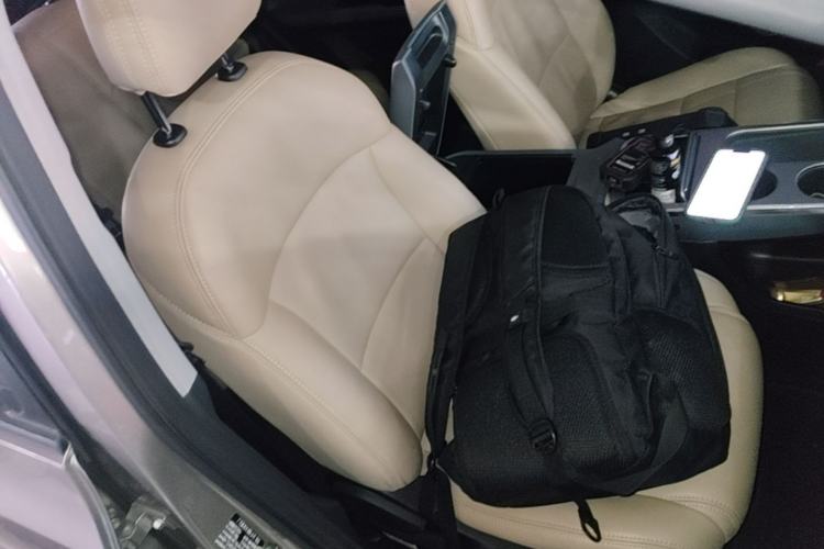 Used AION Y 2023 Plus 510 Enjoy Edition Right Front Seat