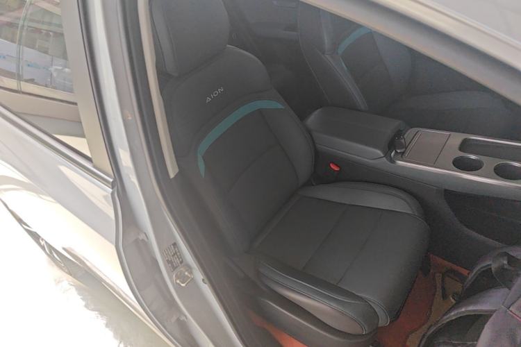 Used AION Y 2023 Plus 510 Smart Edition Right Front Seat