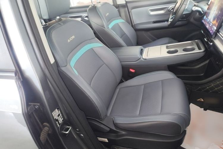 Used AION Y 2023 Plus 510 Smart Edition Right Front Seat