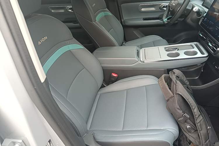 Used AION Y 2023 Plus 510 Smart Edition Right Front Seat