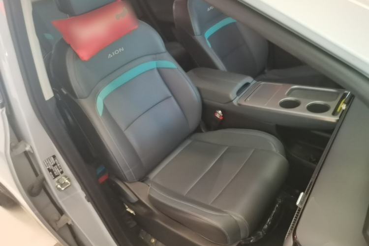 Used AION Y 2023 Plus 510 Smart Edition Right Front Seat