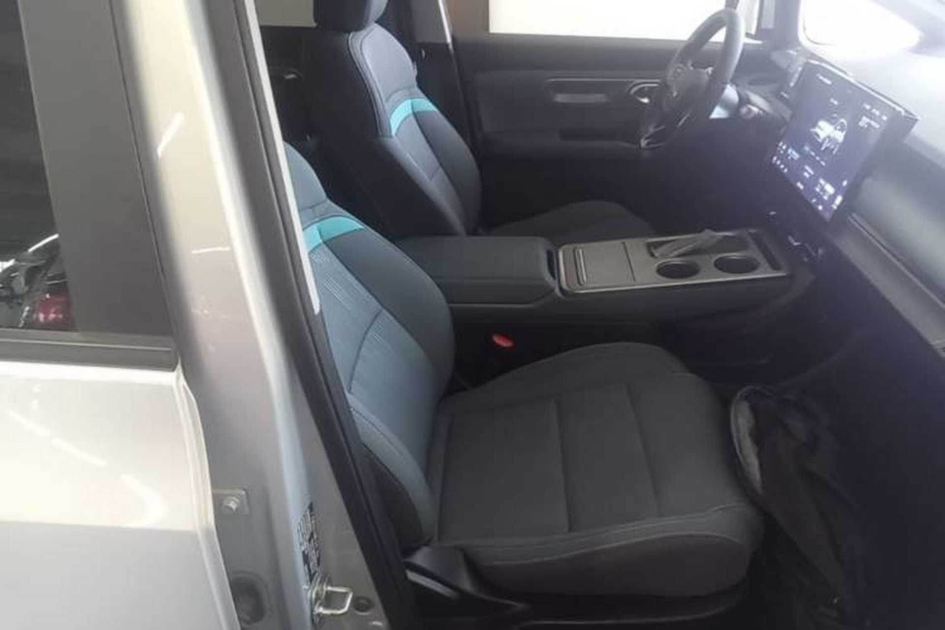 Used AION Y 2023 Younger Right Front Seat