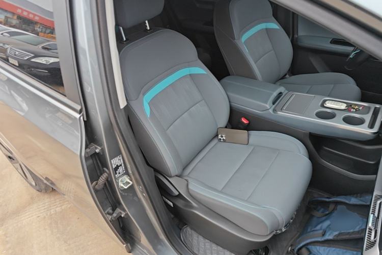 Used AION Y 2023 Plus 510 Enjoy Edition Right Front Seat
