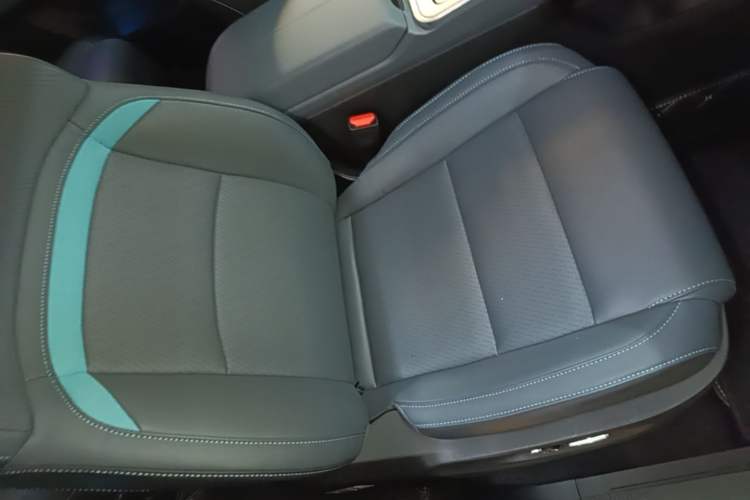 Used AION Y 2023 Plus 510 Tech Edition Right Front Seat