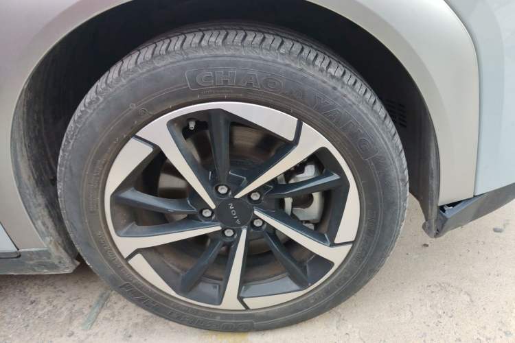Used AION Y 2023 Younger Star Edition Right Front Wheel Hub