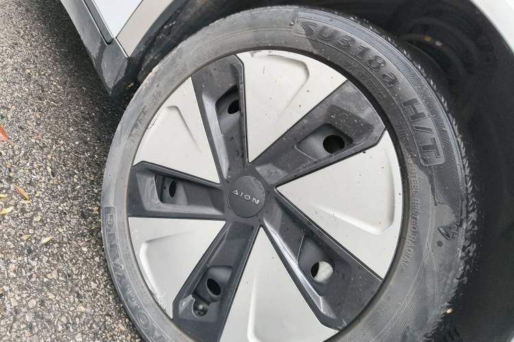 Used AION Y 2023 Younger Right Front Wheel Hub