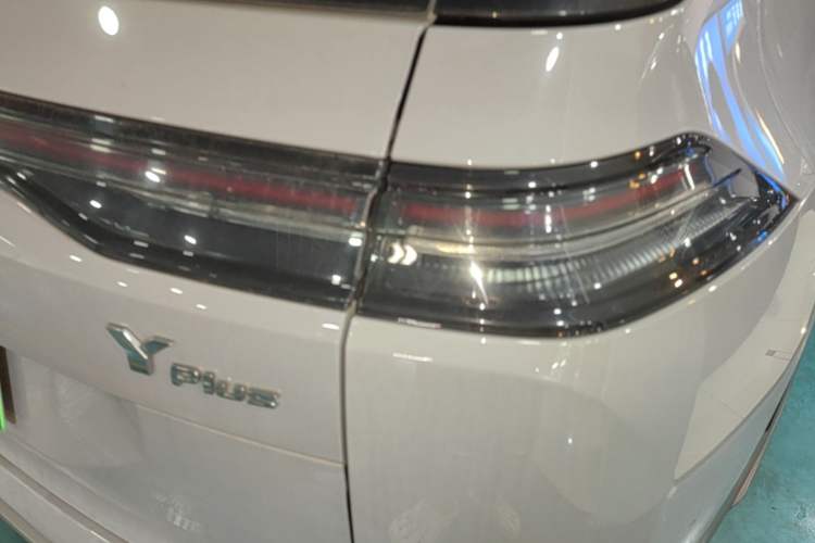 Used AION Y 2023 Plus 510 Enjoy Edition Right Rear Taillight