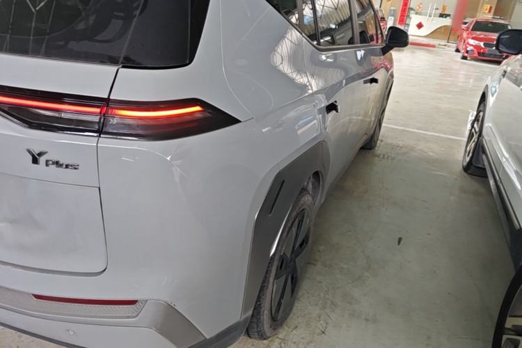 Used AION Y 2023 Plus 510 Enjoy Edition Right Rear Taillight