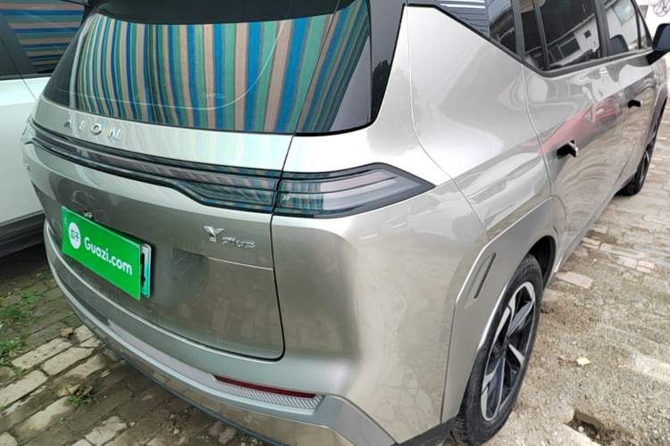 Used AION Y 2023 Plus 510 Smart Edition Right Rear Taillight