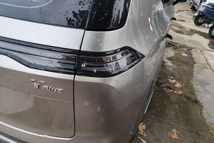Used AION Y 2023 Plus 610 Enjoy Edition Right Rear Taillight