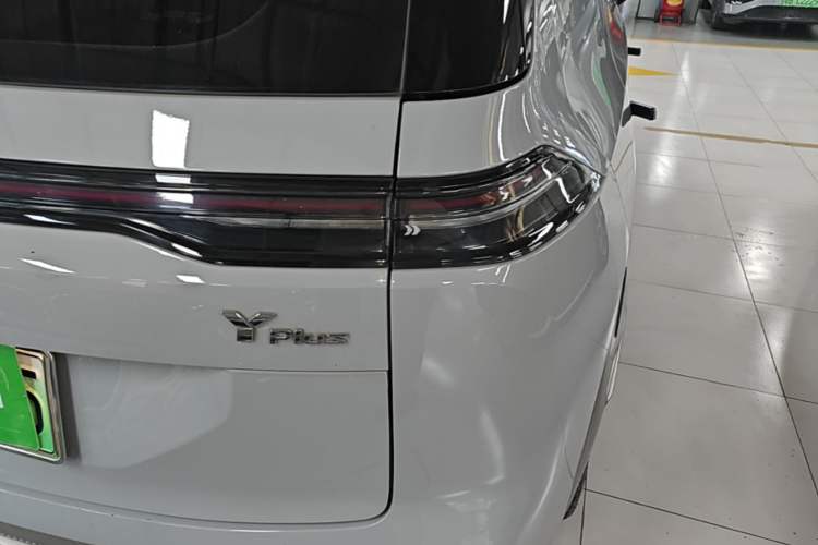Used AION Y 2023 Plus 510 Smart Edition Right Rear Taillight