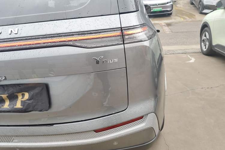 Used AION Y 2023 Younger Star Edition Right Rear Taillight