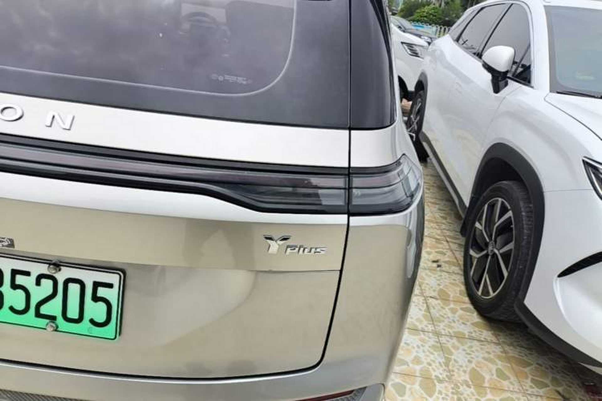 Used AION Y 2023 Plus 510 Smart Edition Right Rear Taillight