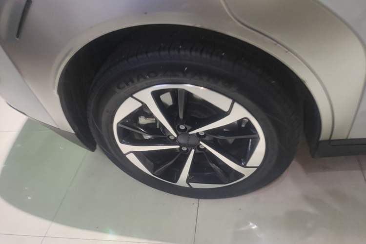 Used AION Y 2023 Plus 510 Smart Edition Right Rear Wheel Hub