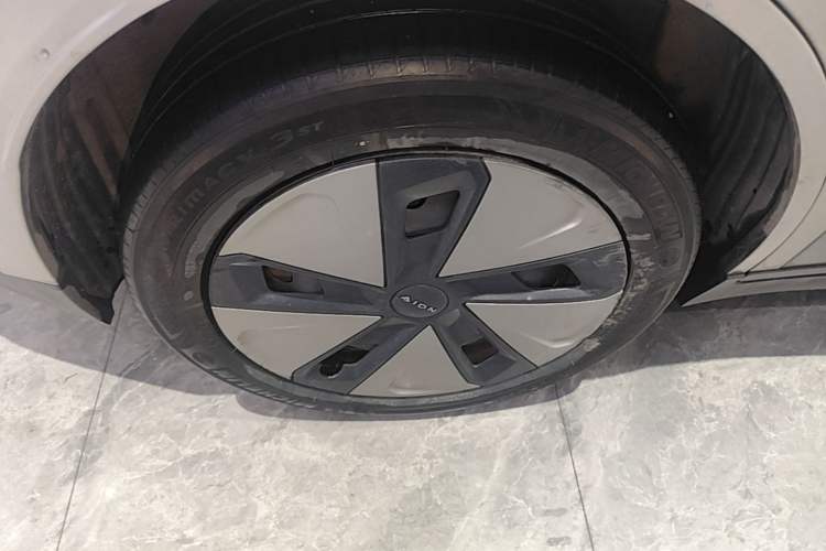 Used AION Y 2023 Younger Right Rear Wheel Hub