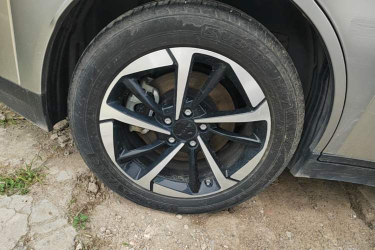 Used AION Y 2023 Plus 510 Smart Edition Right Rear Wheel Hub